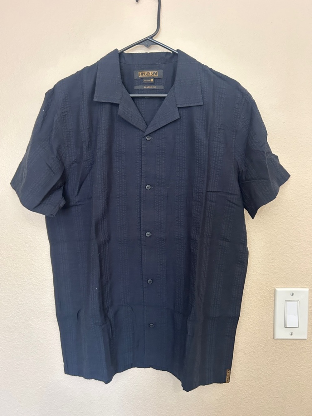 Mens Short-Sleeve Cuban Collar Shirt - Black